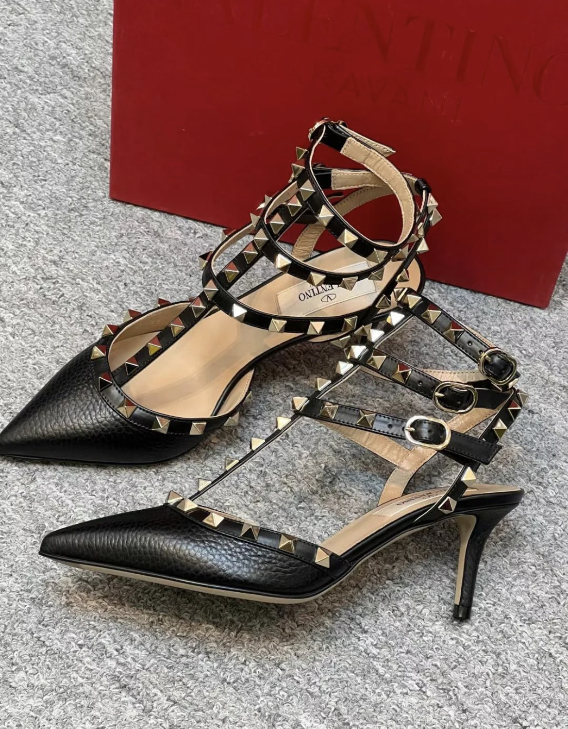 Valentino new style rivet high heels