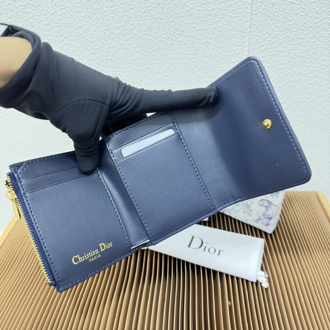 Dior 30 Montaigne Three Fold Wallet