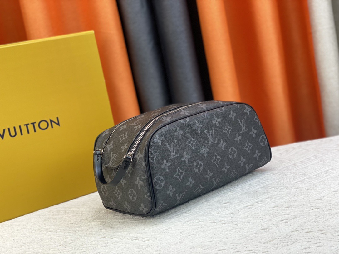 louis Vuitton Super practical bag