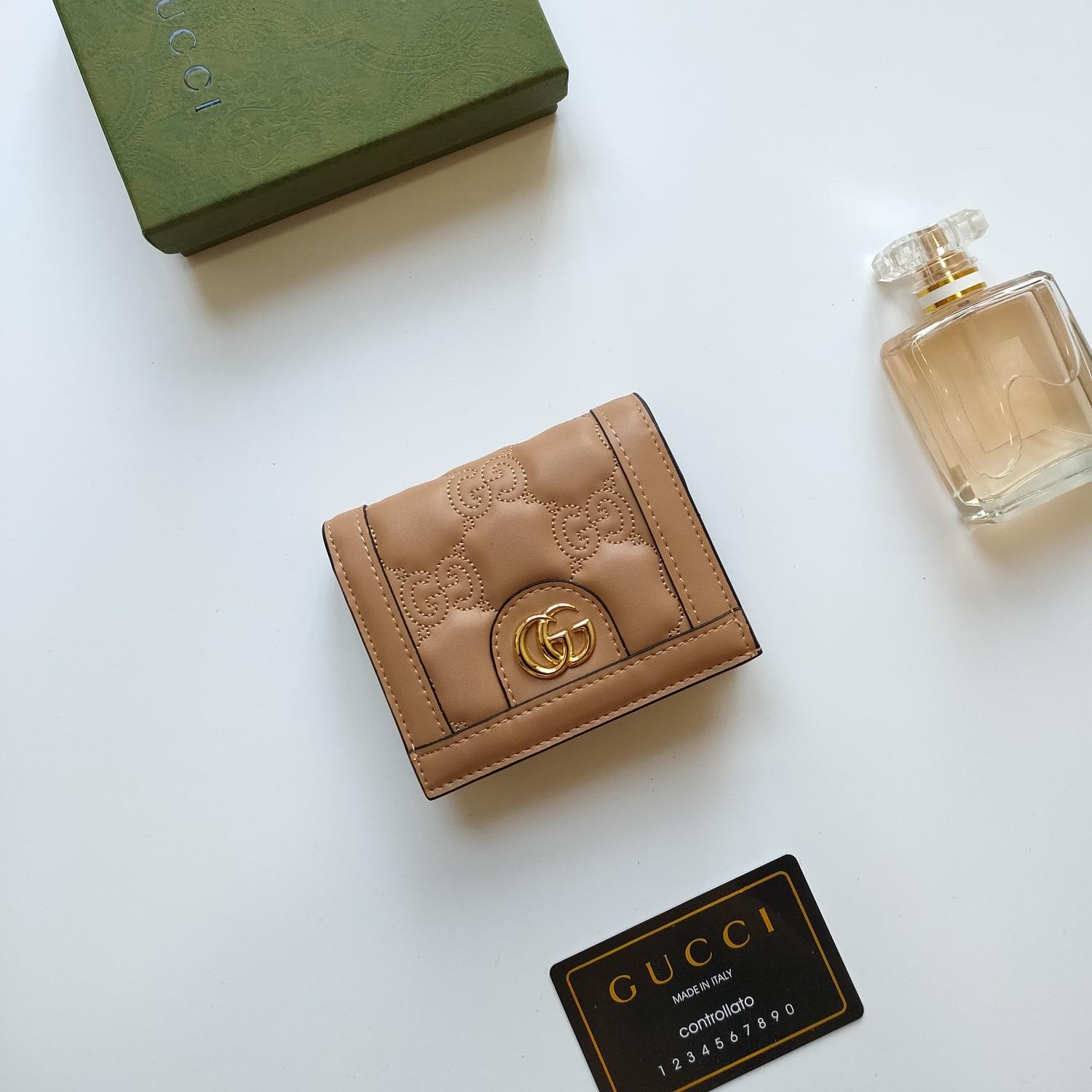 Gucci Unisex GG Marmont Card Case Wallet