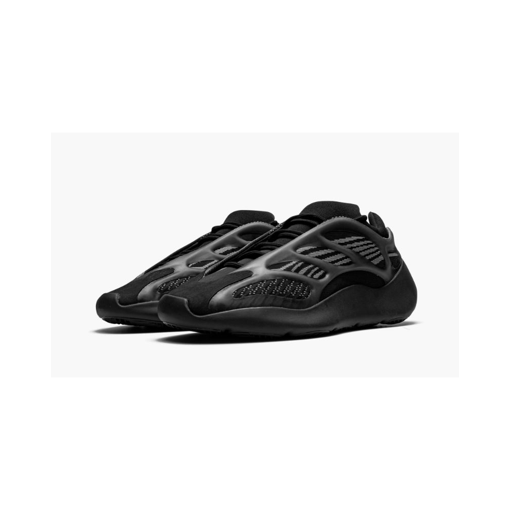 Yeezys 700 V3 “Alvah”