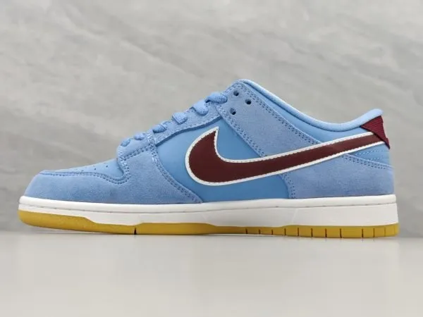 Dunk SB Low PRM “phillies”