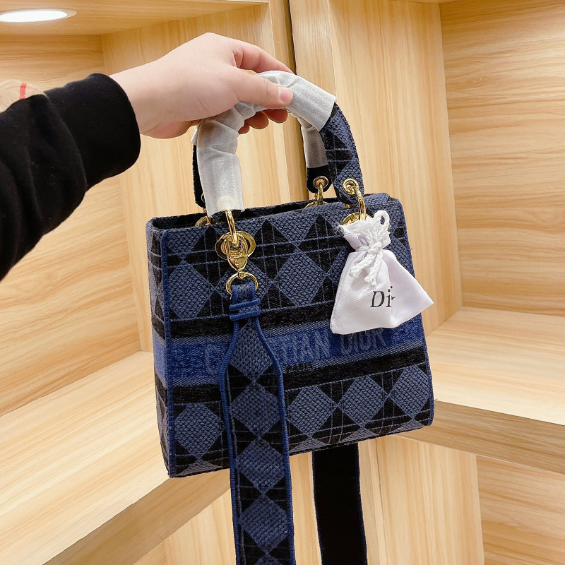 Dior The LADY D-LITE Bag  AAA Quality