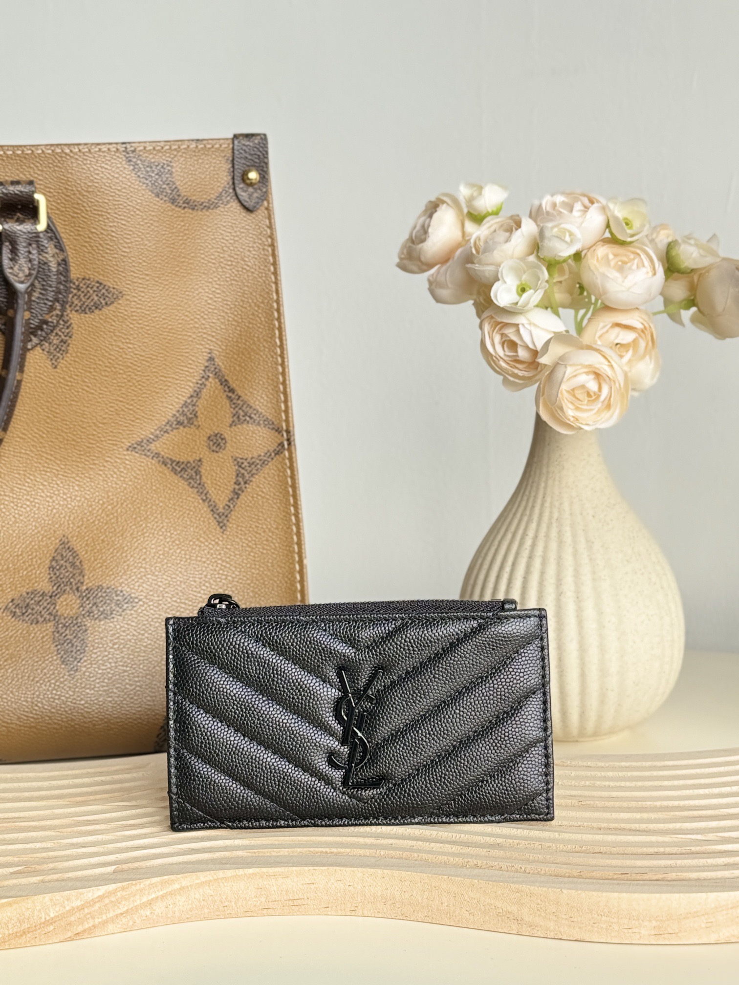 Saint Laurent Caviar Zip Card Holder