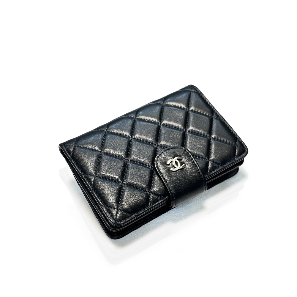 Chanel Lambskin Quilted Coin Purse Card Holder