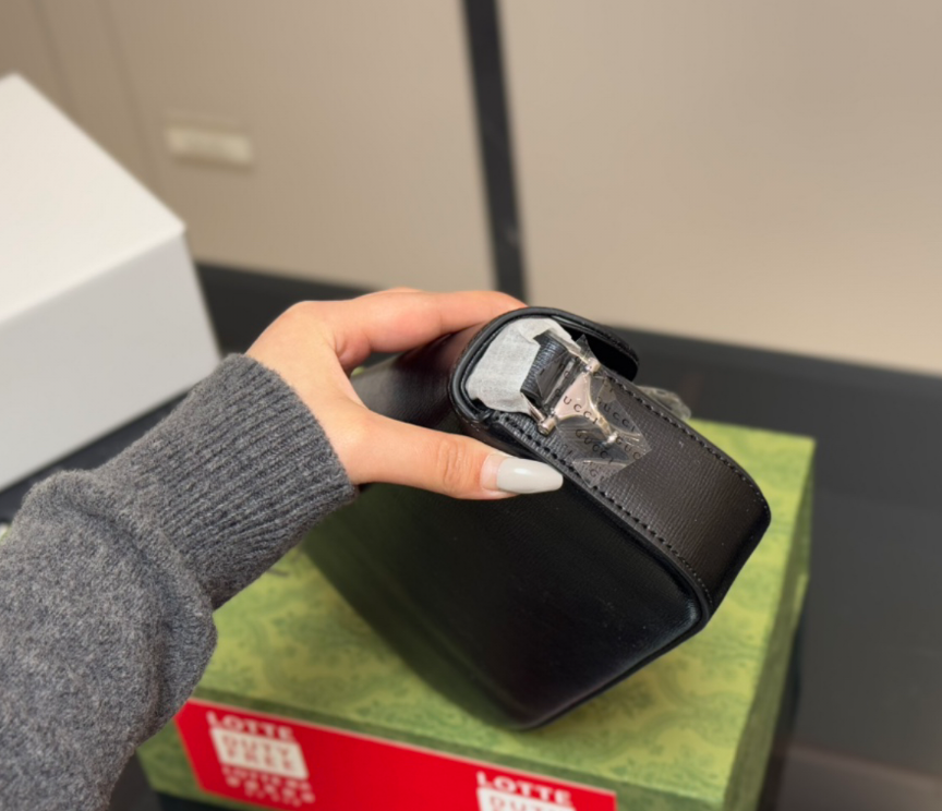 GUCCI New Black Underarm Bag