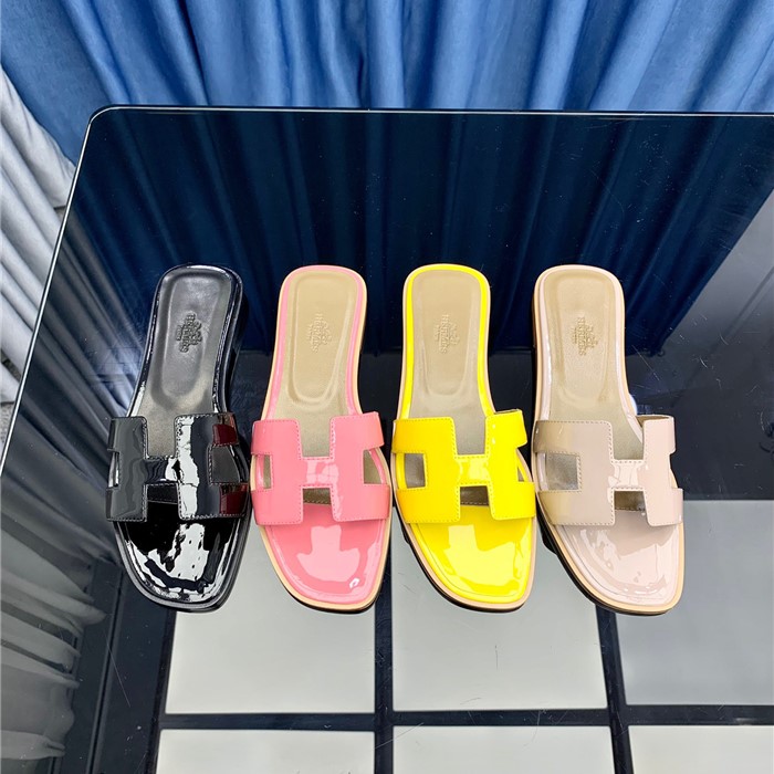 Hermes Oran Sanda 'Patent Leather'