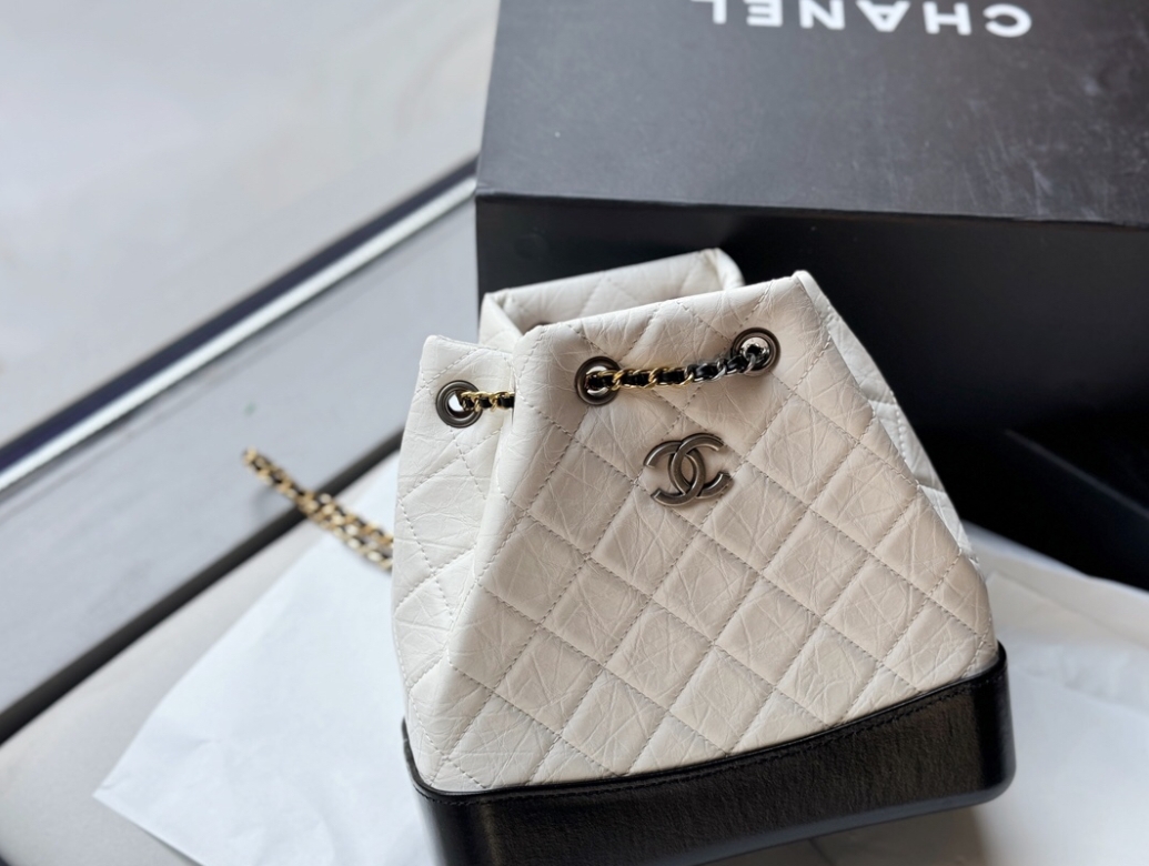 Chanel Hobo Bag Cowhide