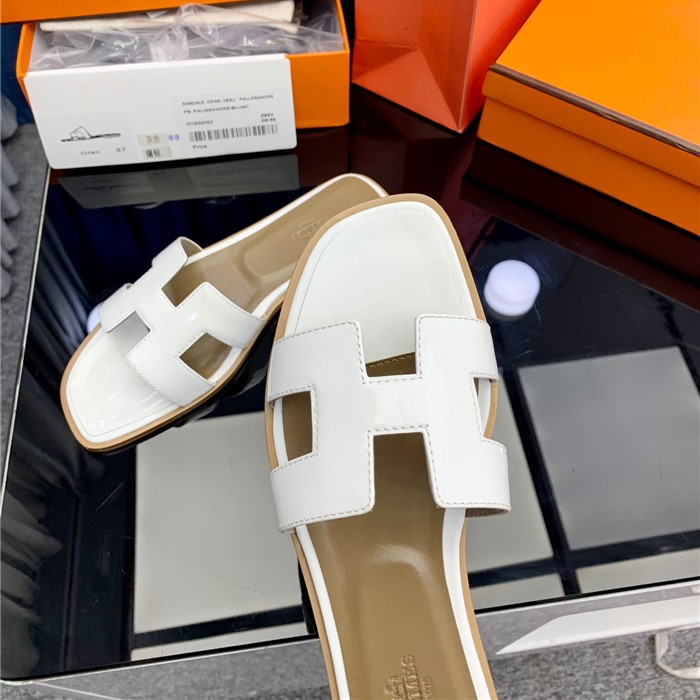 Hermes Oran sandal