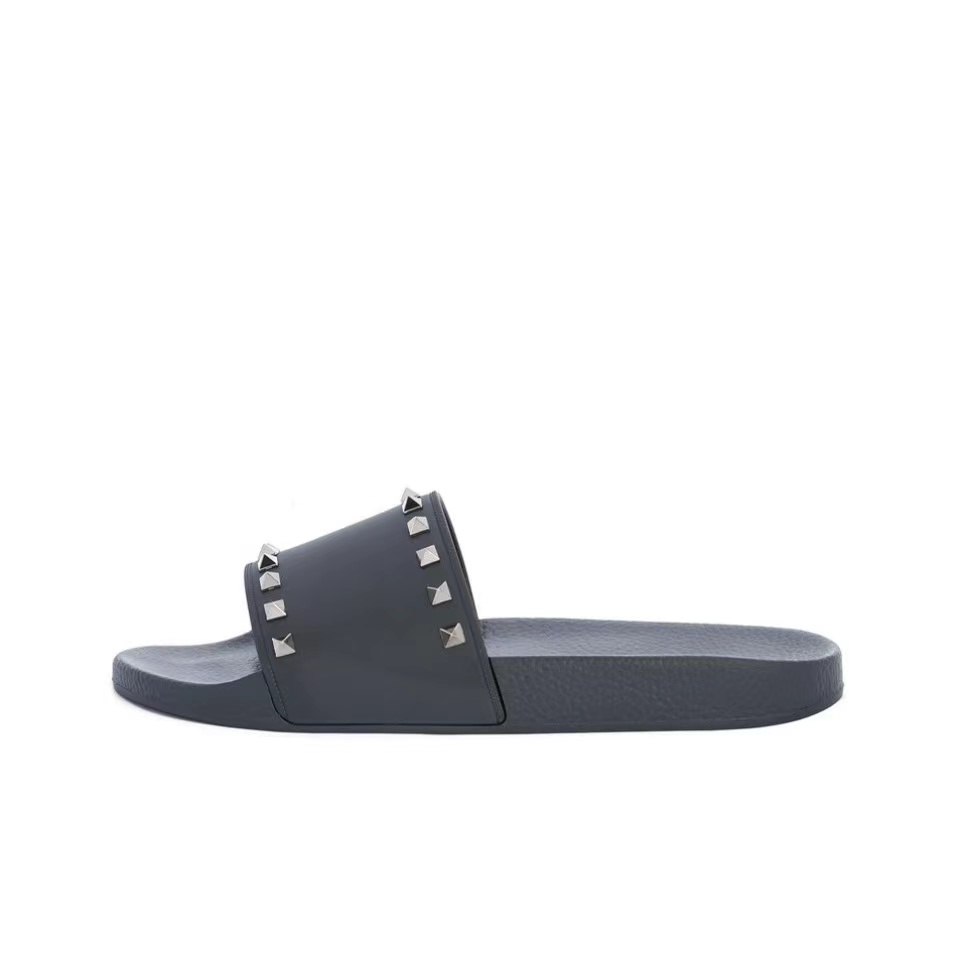 Valentino Rubber Simple And Casual Slide Sandal