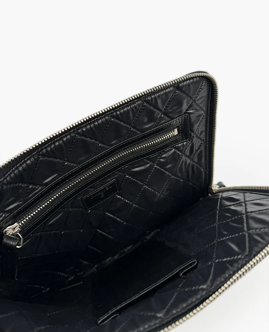 Chanel Je Ne Suis Pas En Solde Black Clutch