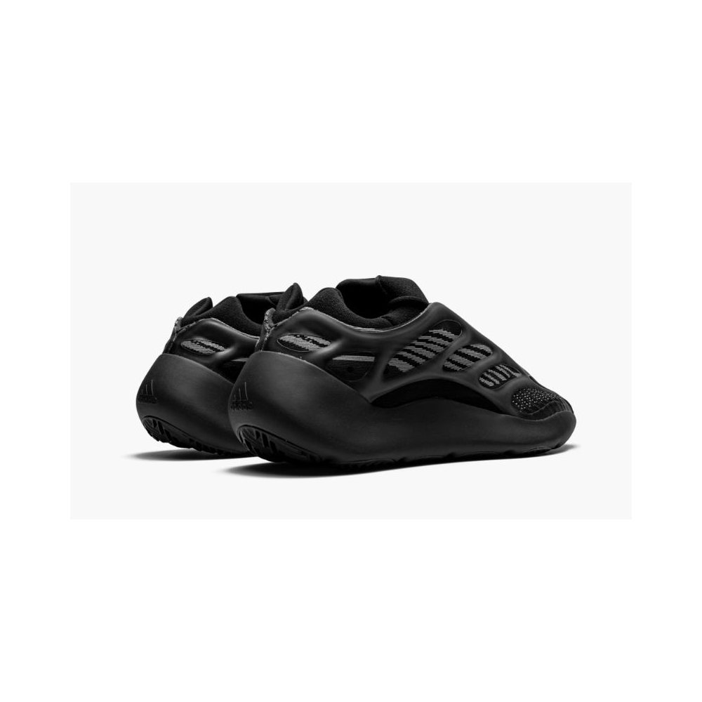 Yeezys 700 V3 “Alvah”