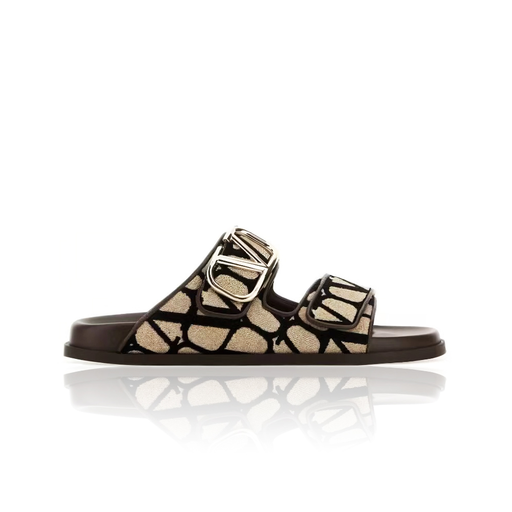 Valentino Leather Flat Fashion Flip-Flops Slide Sandal