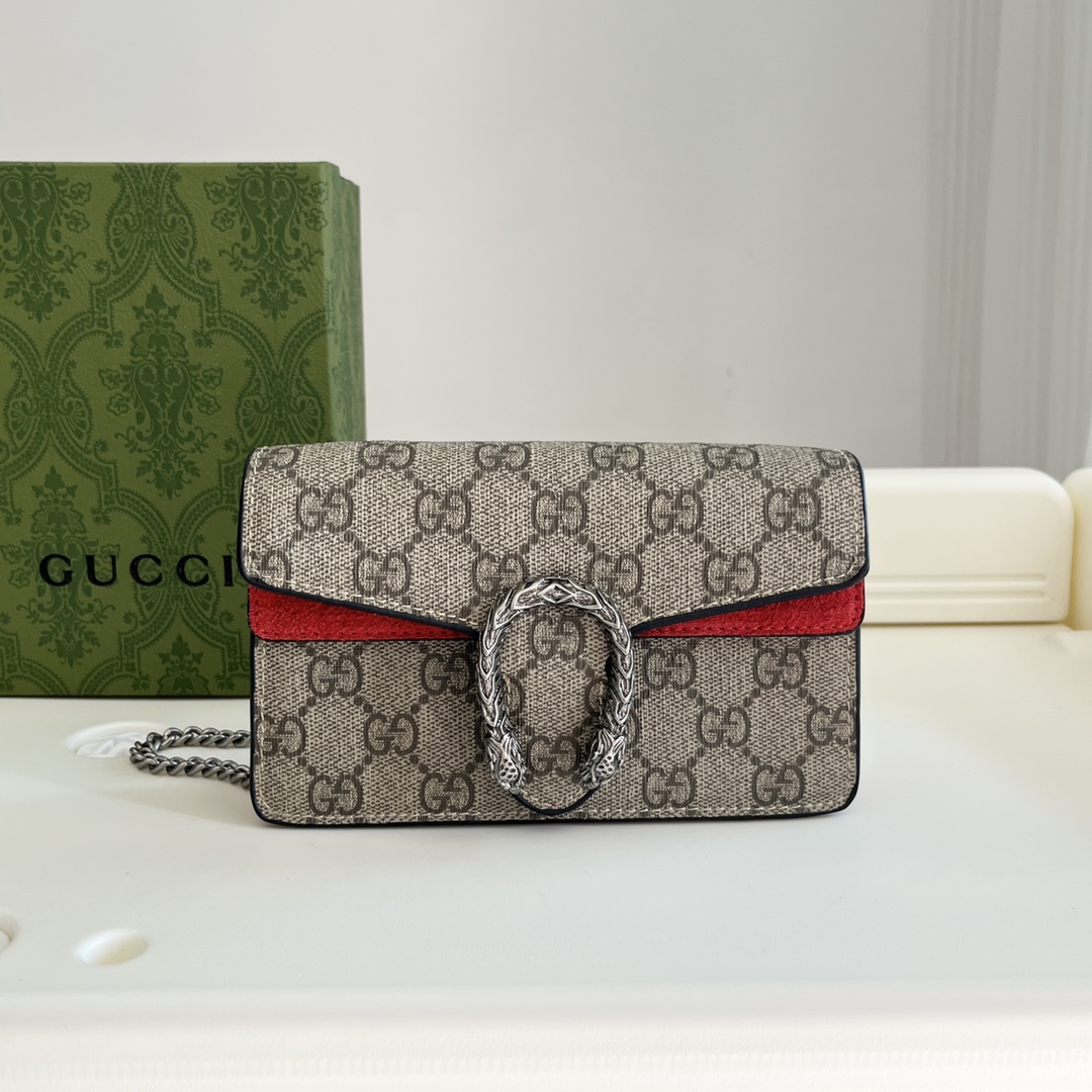 GUCCI Mini Dionysus Shoulder Bag
