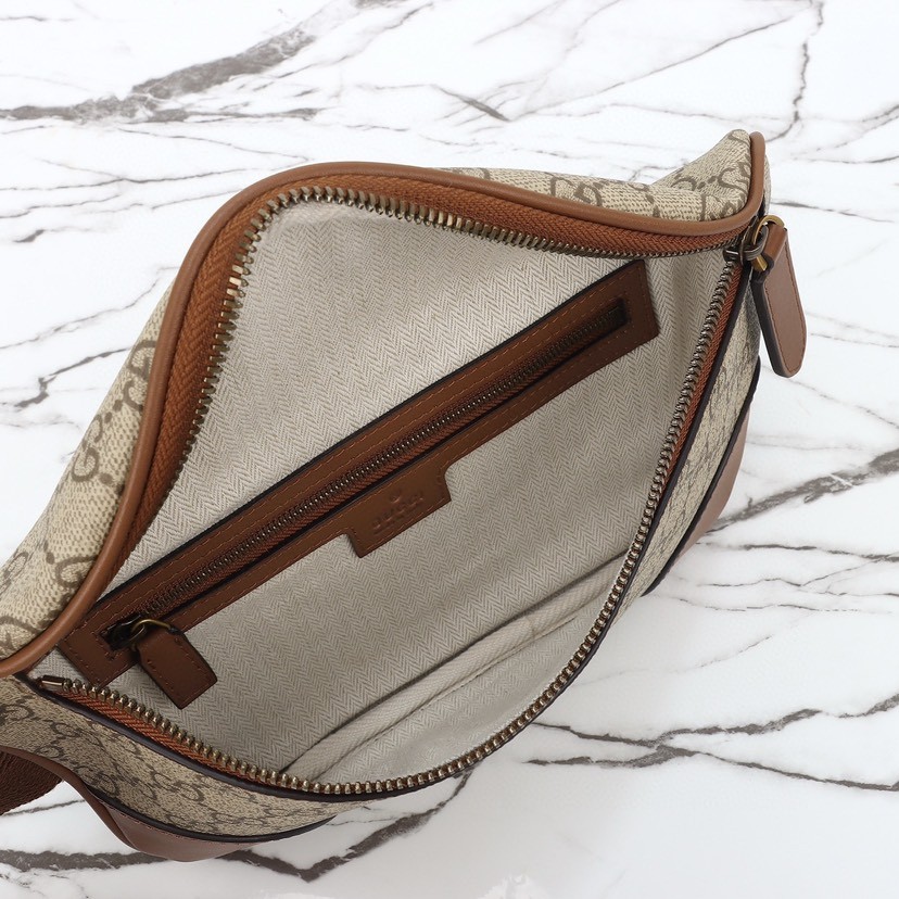 GUCCI Emblem GG medium belt bag