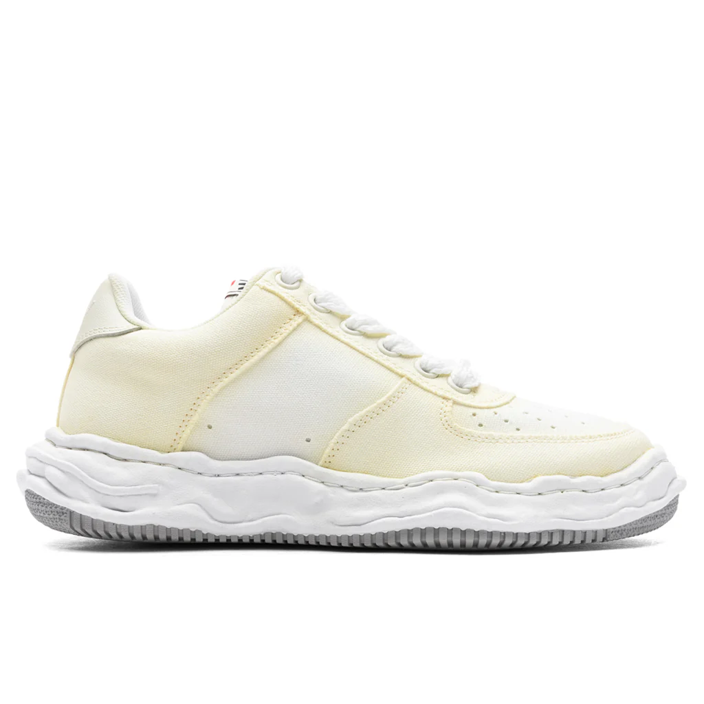 MIHARA YASUHIRO Wayne Low Top Sneakers - White