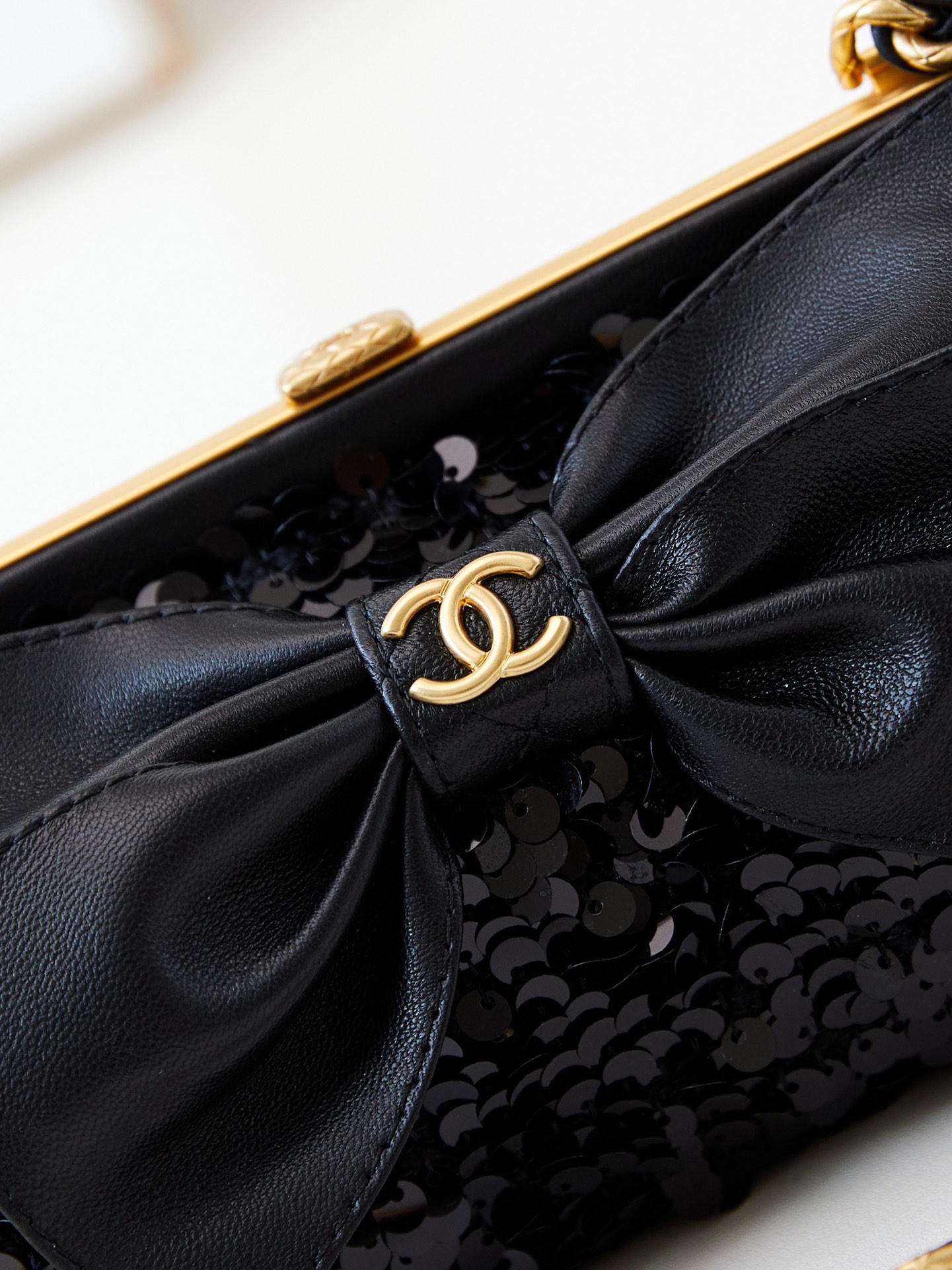 Chanel 10A Handbag Shoulder Bag Top Mirror Quality Version AP5127
