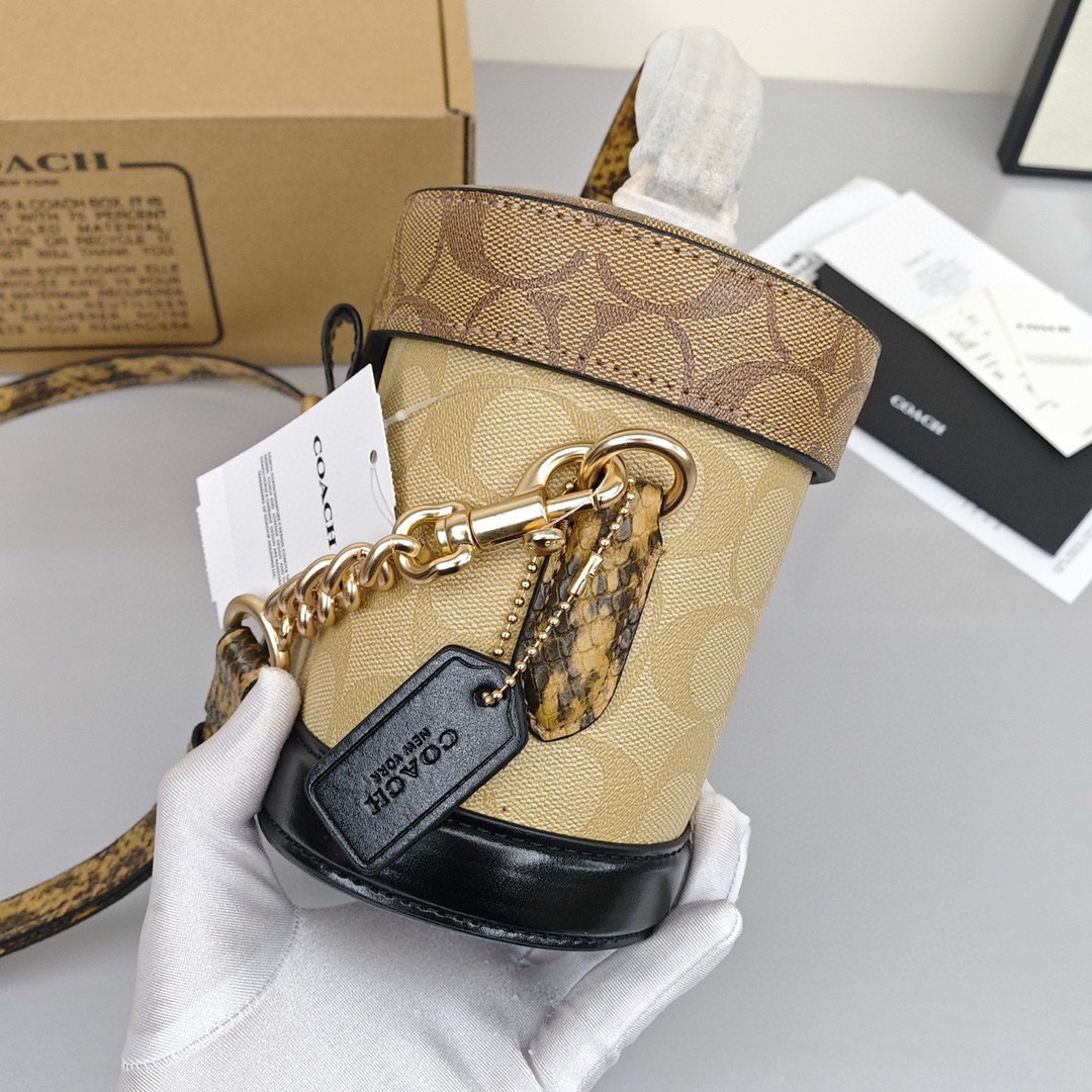 Coach cosmetic case bag