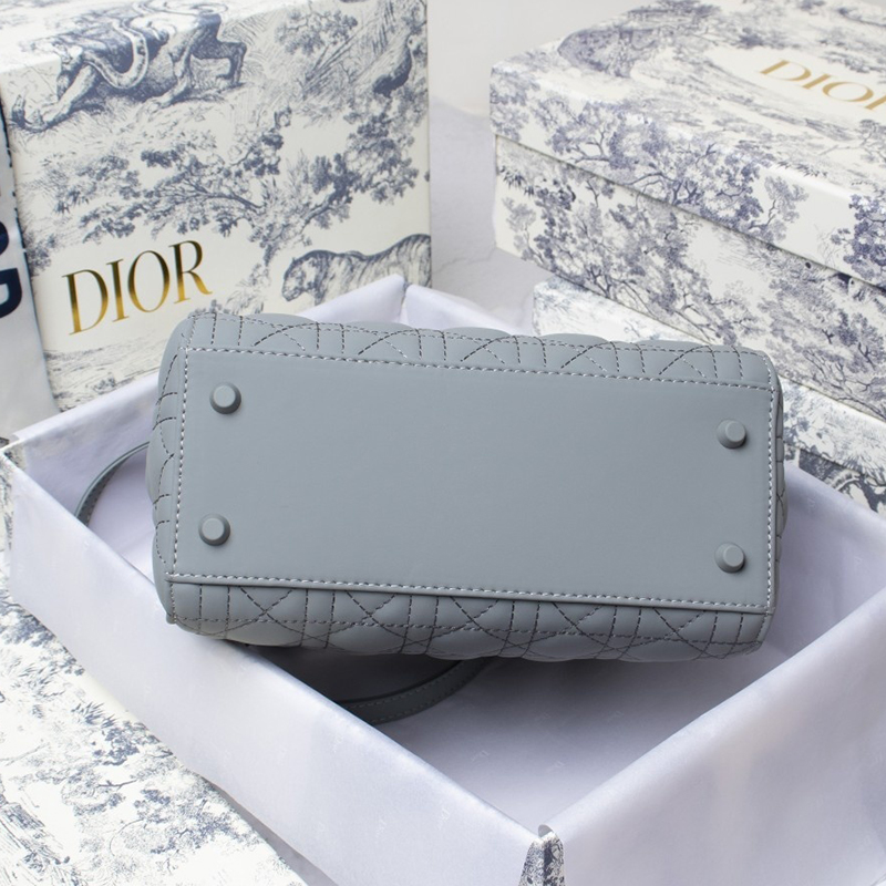 Dior The LADY D-LITE Bag  AAA Quality