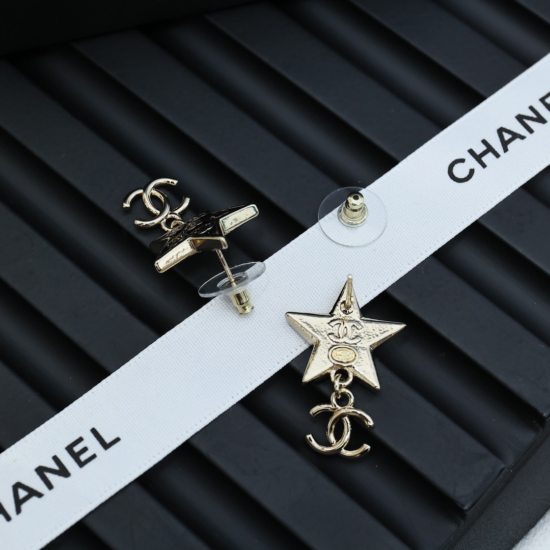 Chanel star earrings