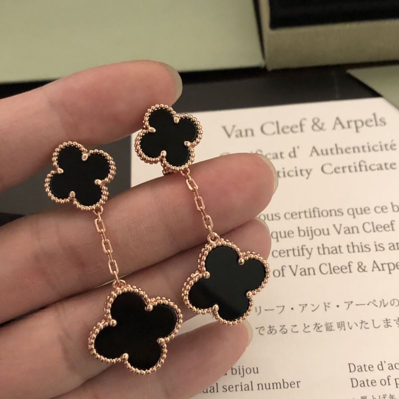 Van Cleef & Arpels Vca Four-Leaf Clover Earrings Pendant Jewelry