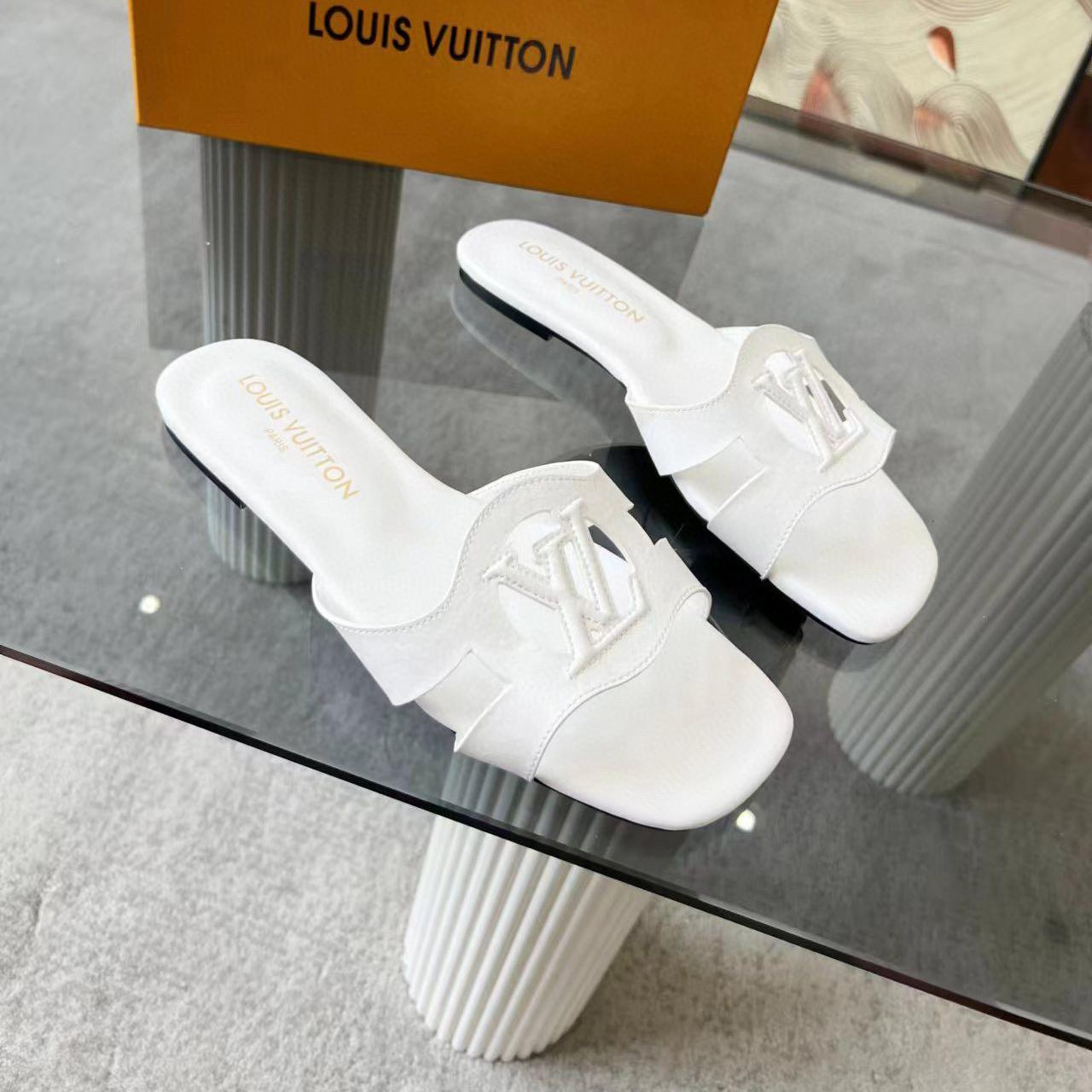 Louis Vuitton LV Lsola Leather Flat Aandals Slide Sandal