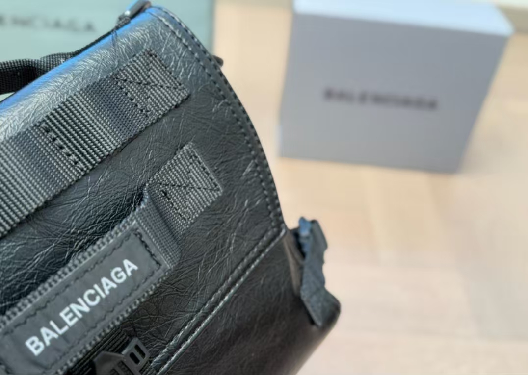 Balenciaga Folding Box Black Elegant Trendy Handbag