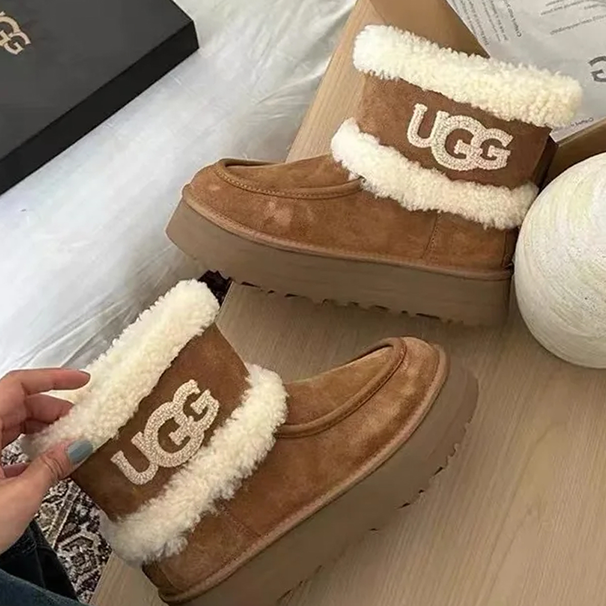 UGG 2024 New Snow Boots fur integrated thick-soled warm short Boots Cotton Shoes