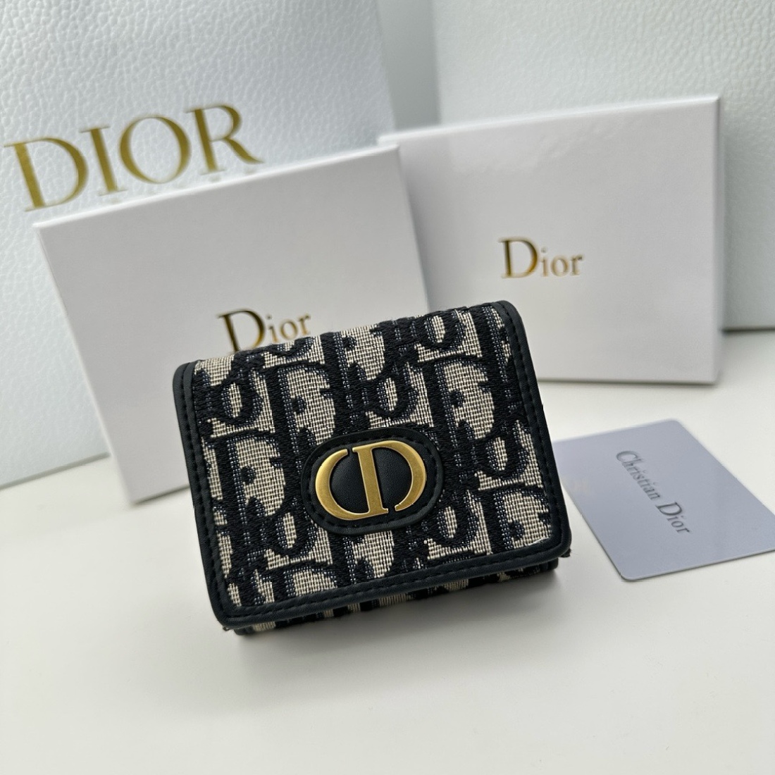 Dior 30 Montaigne Short Wallet