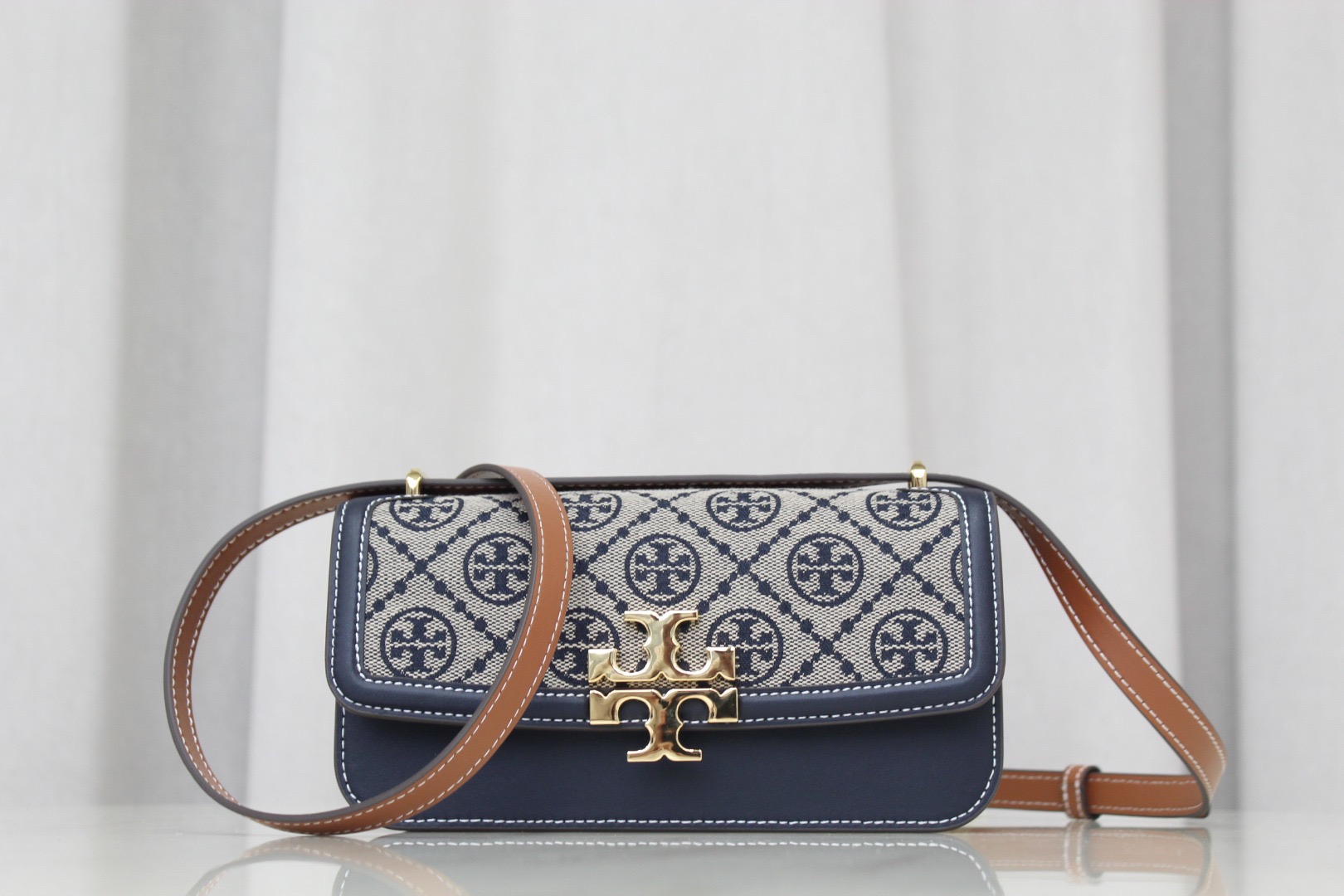 Tory Burch eleanor shoulder bag Series