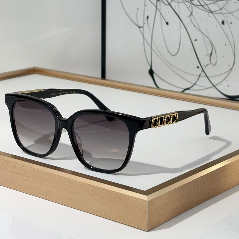 Gucci  Mirror leg Logo sunglasses Top quality