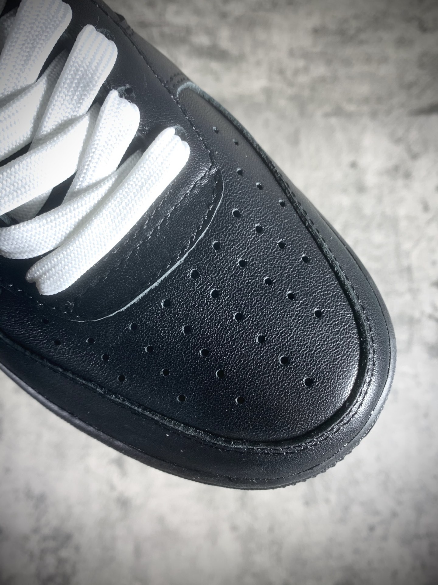 AO4297-100 OFF White X Air Force 1 ’07 Low Conplex Con