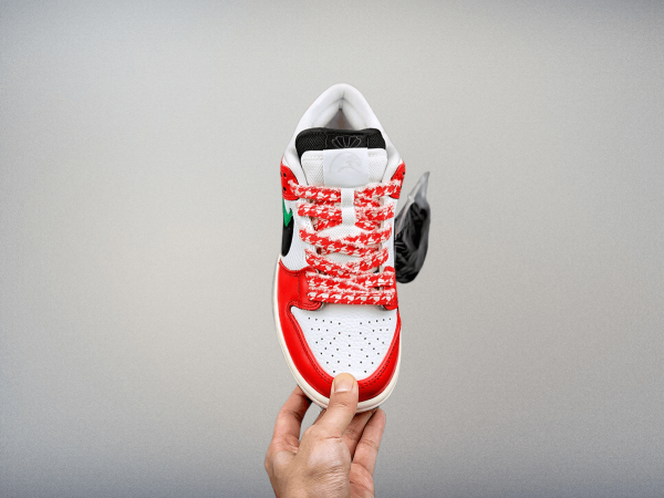 Frame Skate x SB Dunk Low “Habibi”