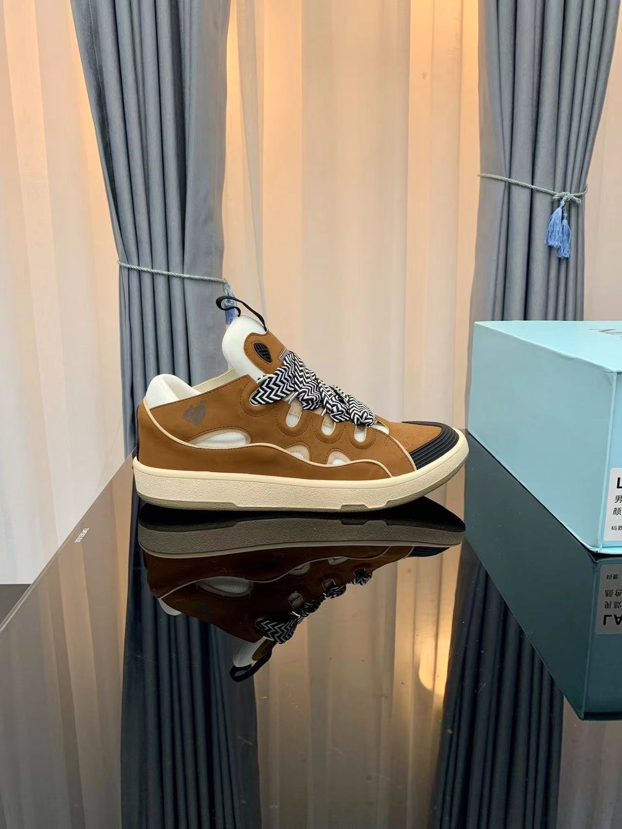 Lanvin LEATHER CURB SNEAKERS