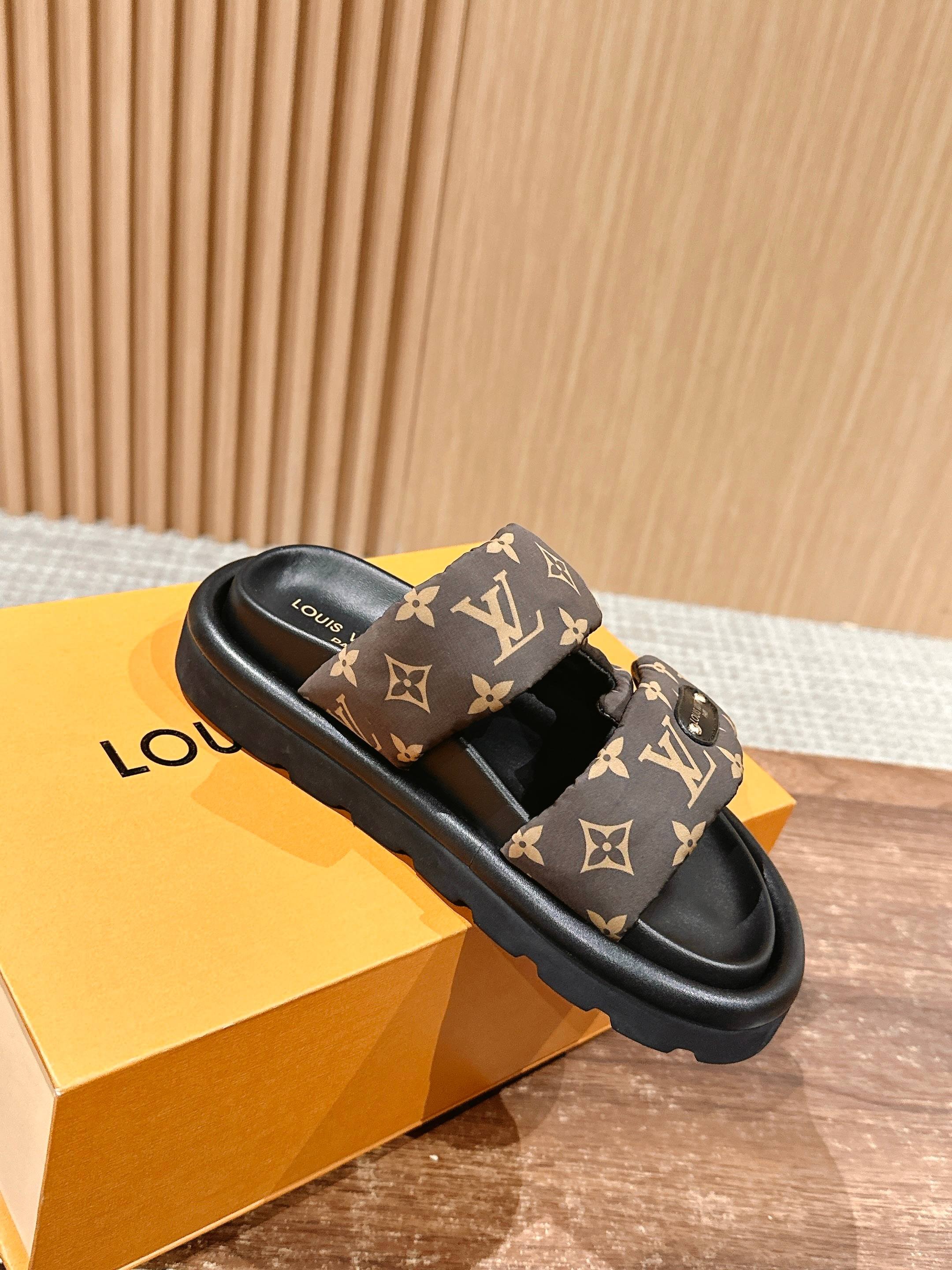 Louis Vuitton new women's slippers