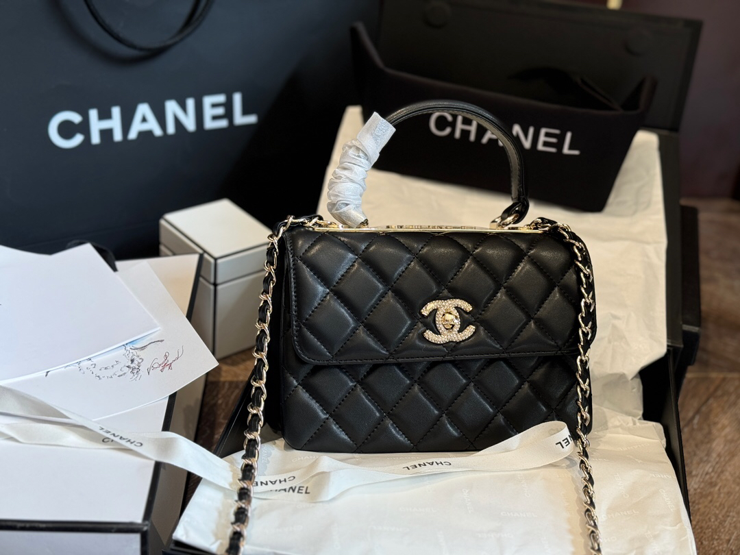 Chanel diamond logo accordion bag