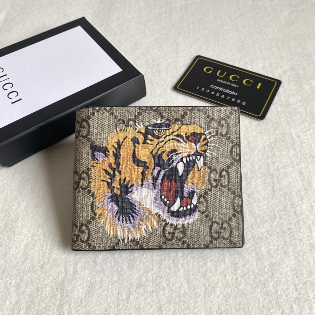 Gucci Unisex GG Supreme Printed Short Wallet