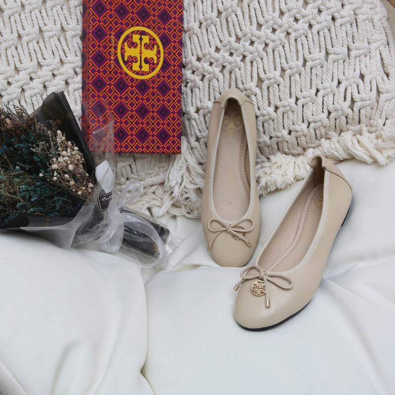 Tory Burch Leather Round Bow  Sandals Slide