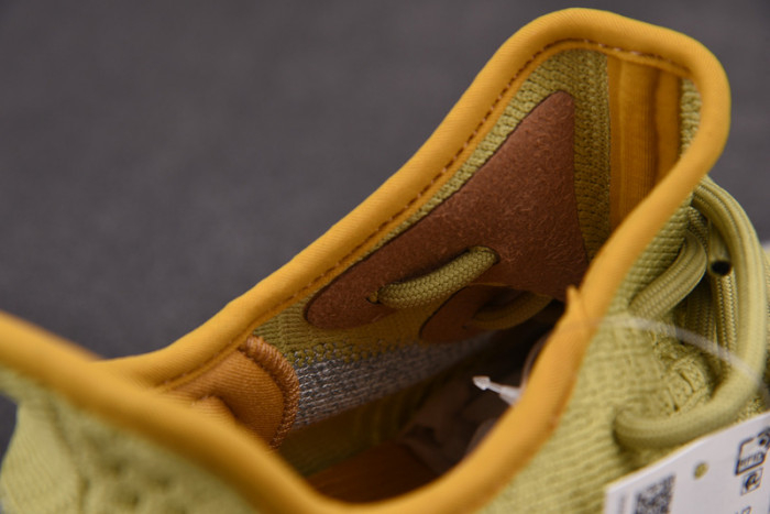 Yeezy Boost 350 V2 Marsh FX9034
