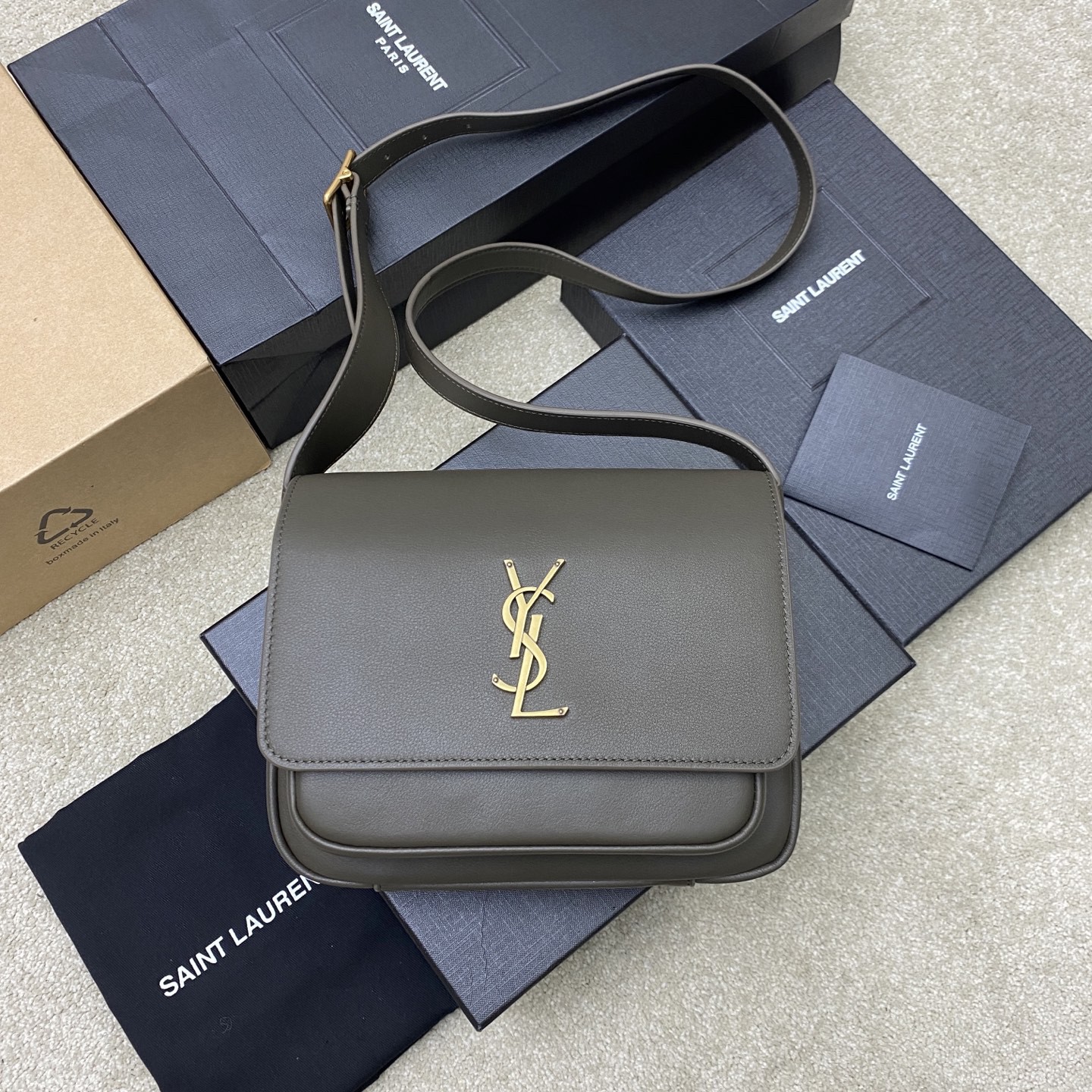 Saint Laurent  YSL NIKI Besace leather bag
