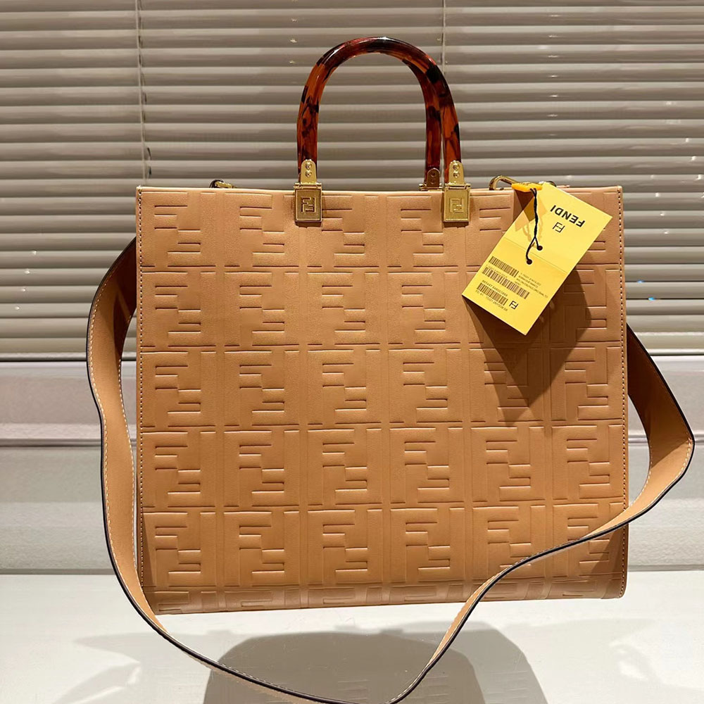 FENDI Sunshine Texture Bag Medium