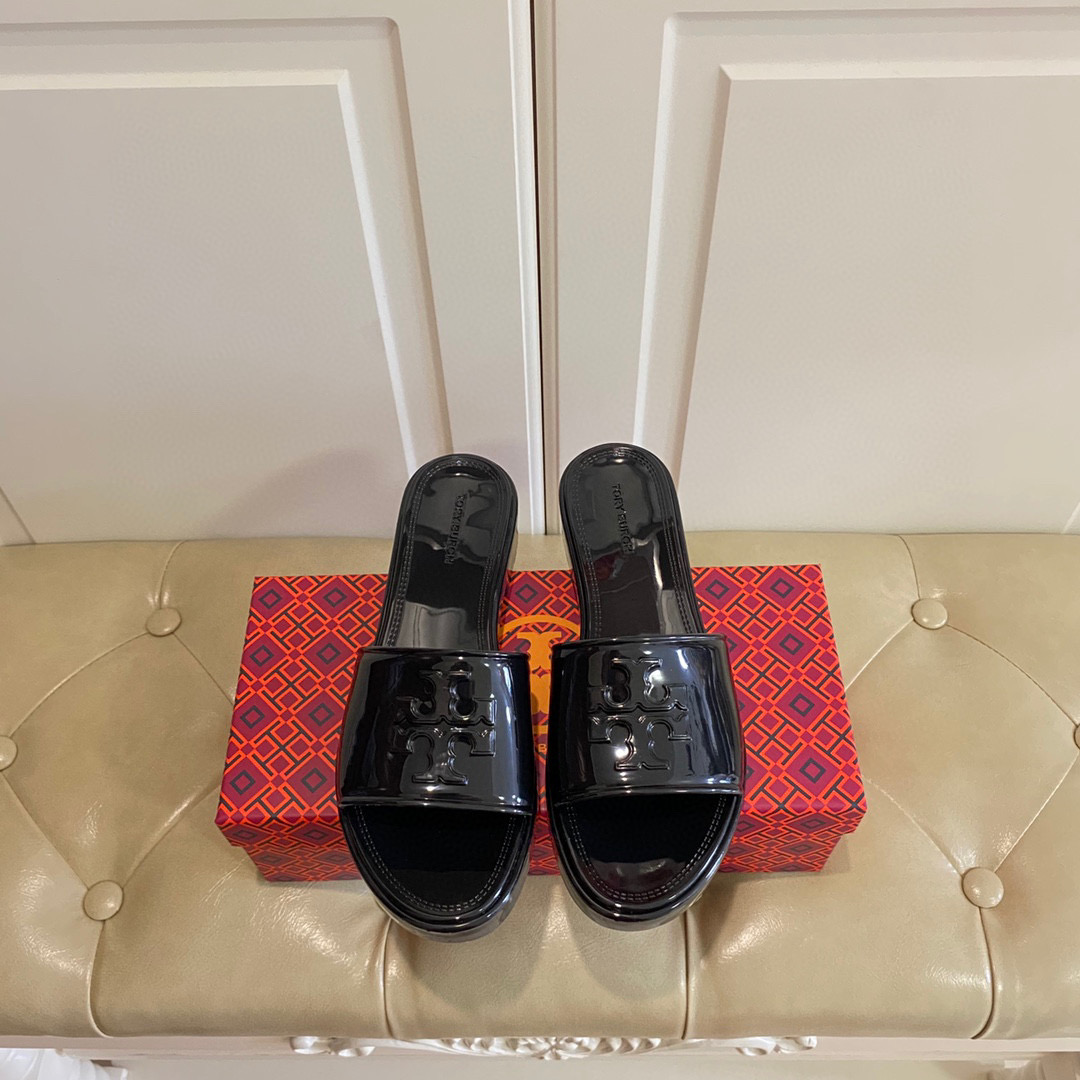 Tory Burch Rubber Fashion Flip-flops Sandals Slide