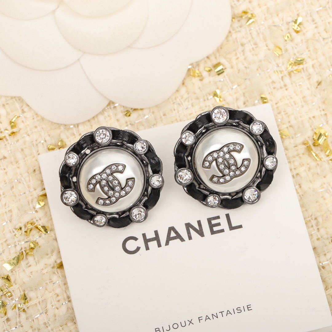 Chanel Double-c full drill earrings Jewelry
