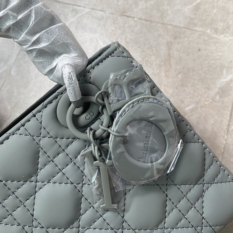 Dior The LADY D-LITE Bag AAA Quality