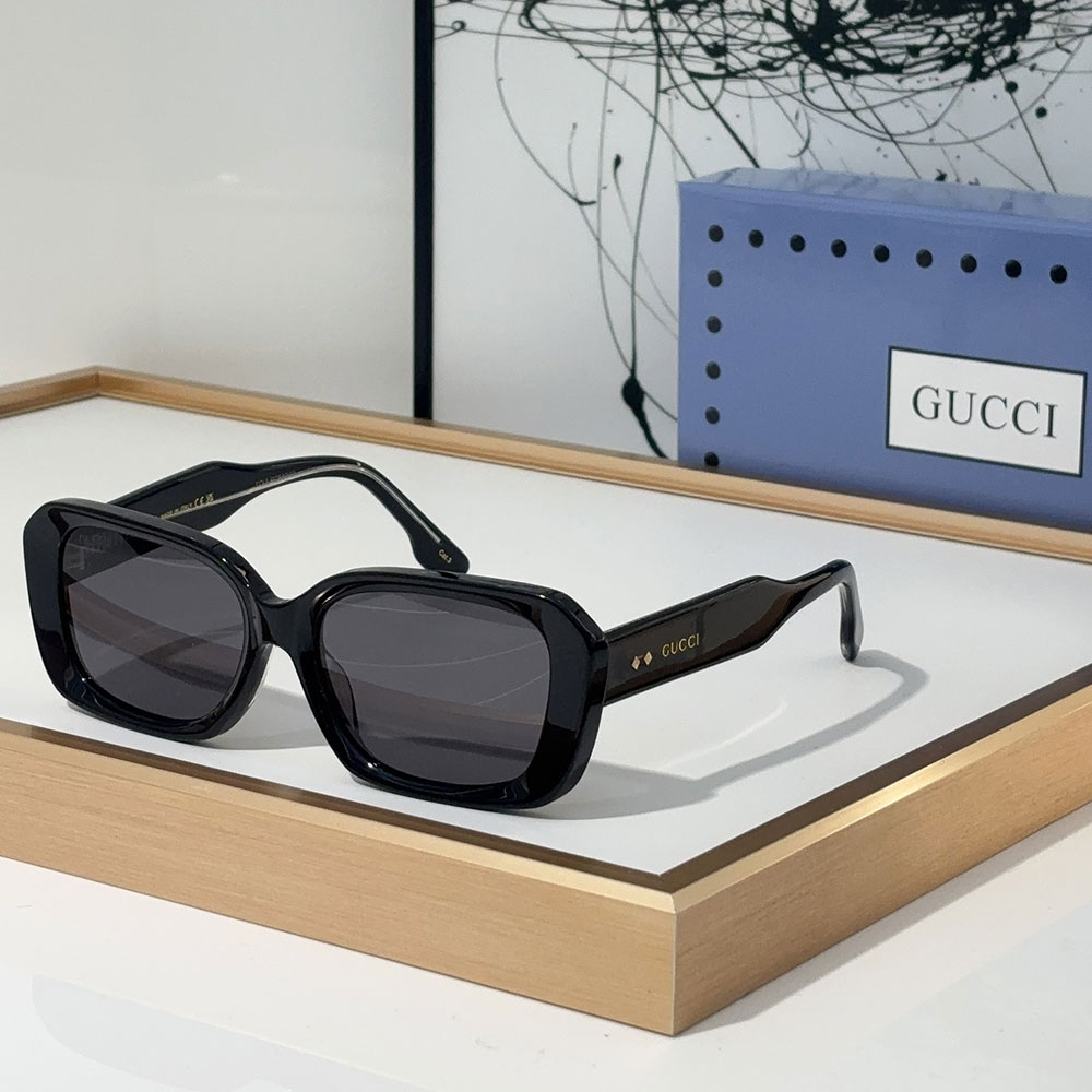 Gucci  Fashion mirror leg Logo  sunglasses Top quality