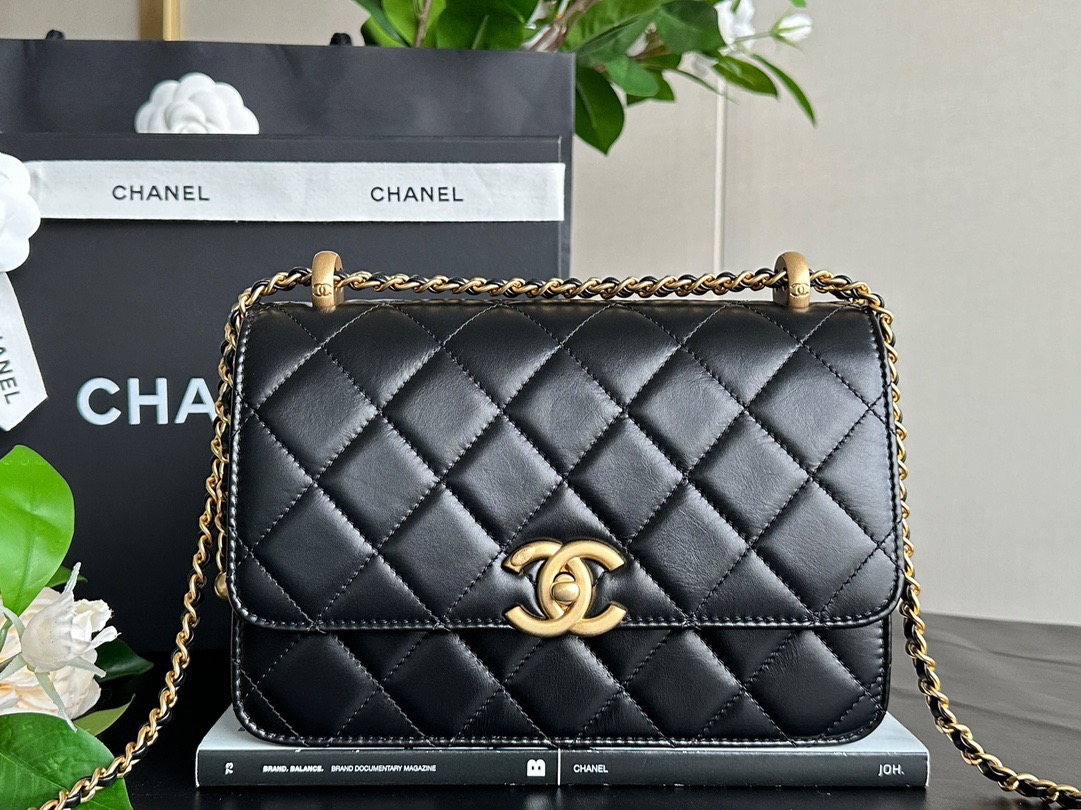 Chanel double gold beads glossy lambskin handbag crossbody bag