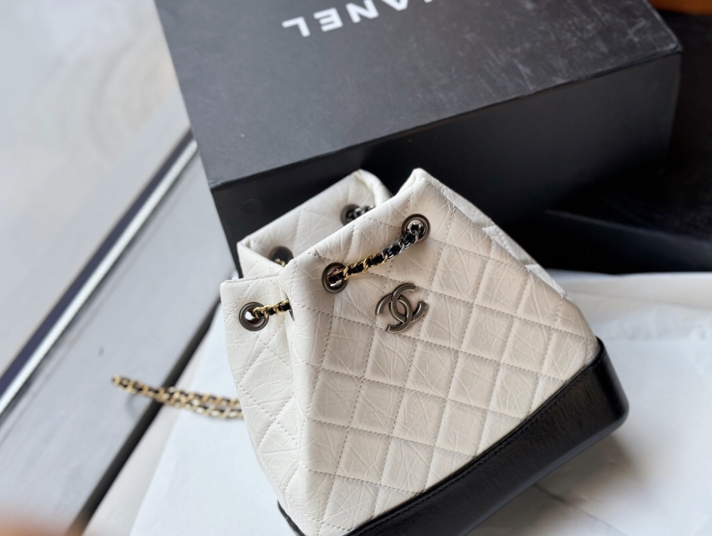 Chanel Hobo Bag Cowhide