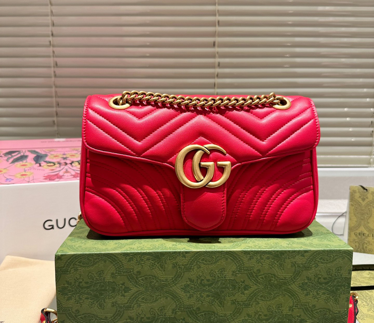 Gucci GG Marmont Small & Mini Shoulder Bag-Red