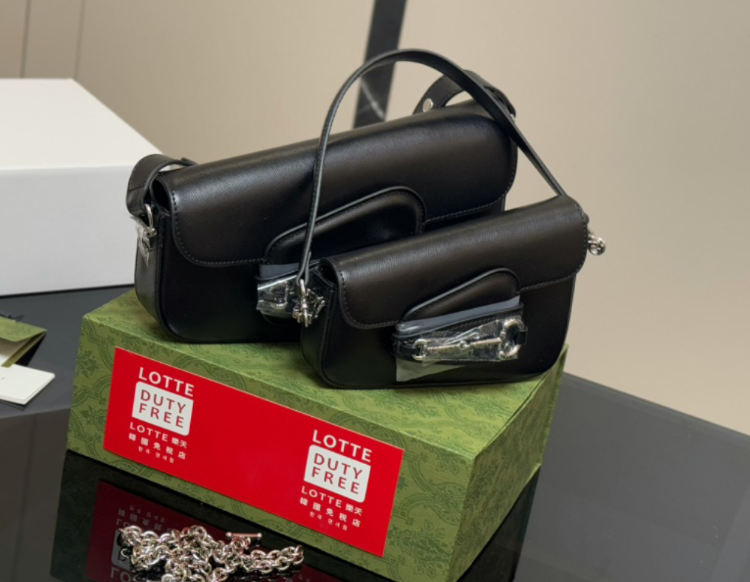 GUCCI New Black Underarm Bag