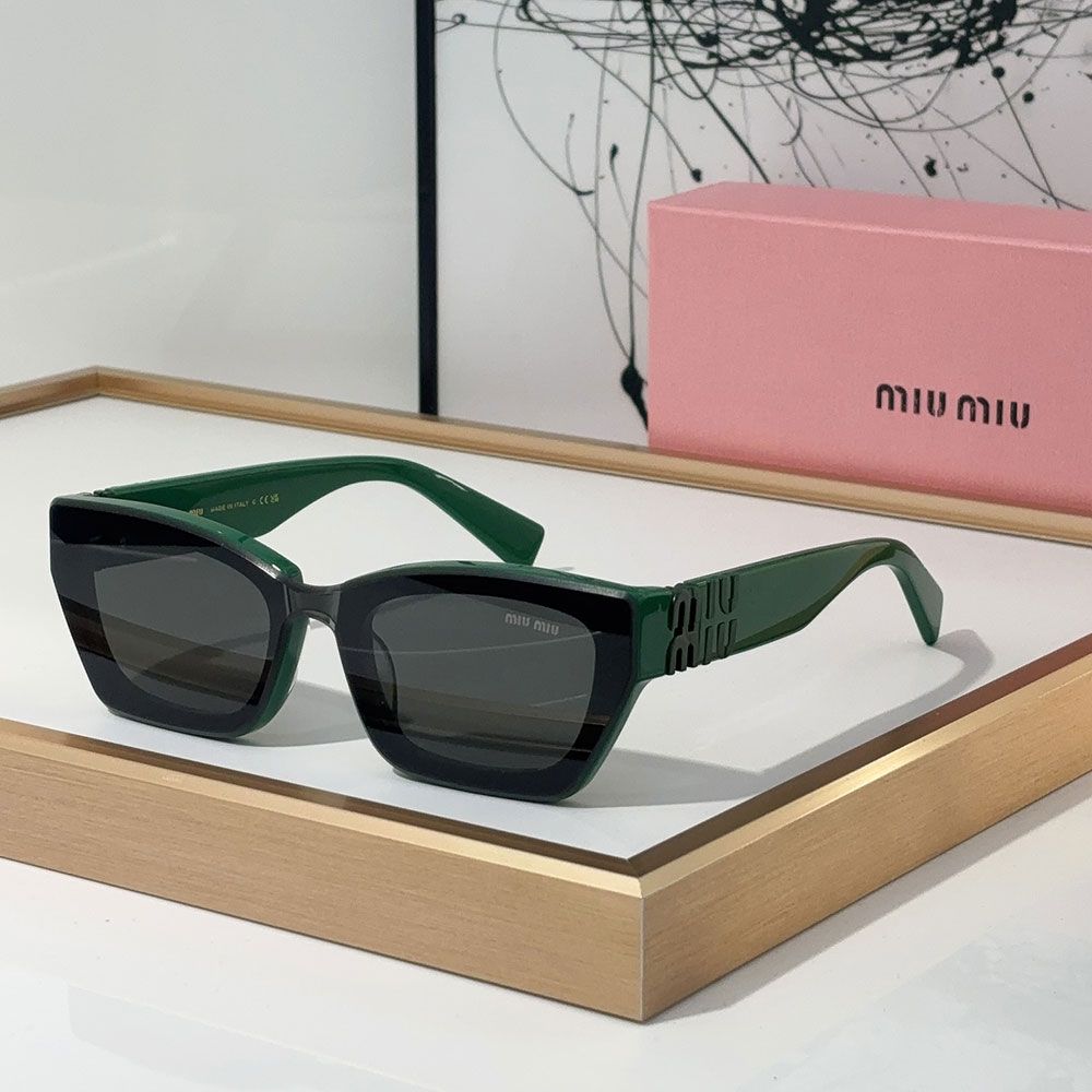 MIU MIU  The Hollow Logo of the Mirror leg Sunglasses Top quality